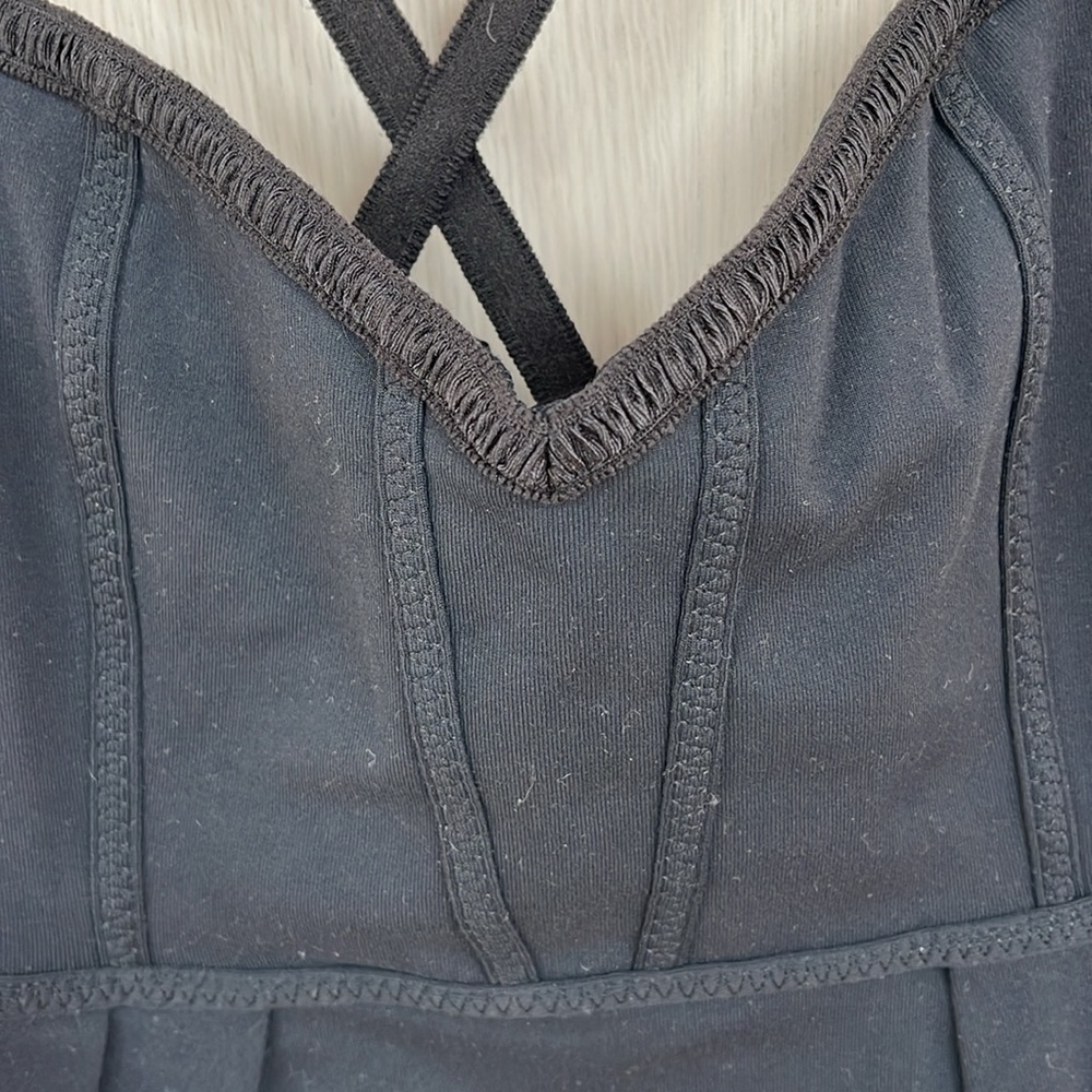 Lululemon - Picture 2 of 7